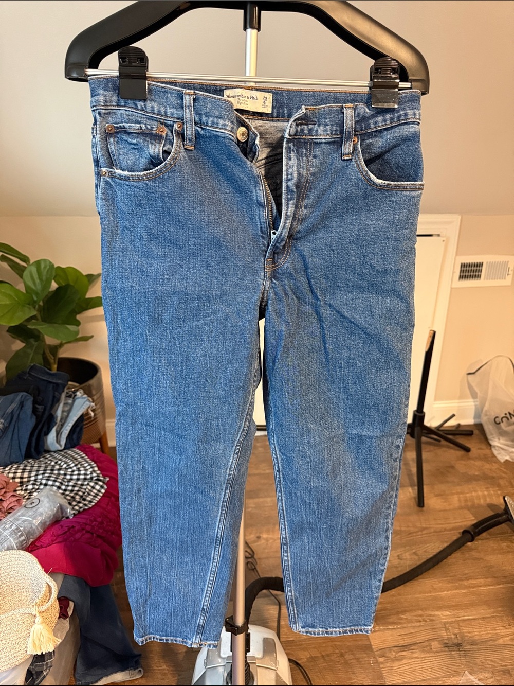 Abercrombie & Fitch Blue Straight-Leg Women’s Jeans